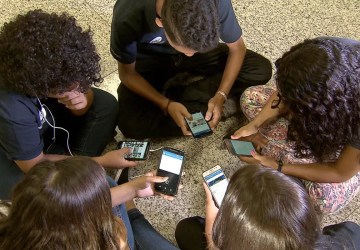 Volta às aulas sem celular: saiba como vai funcionar a nova lei 