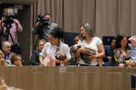 Ministério da Saúde quer salas de amamentação em UBSs de todo o país