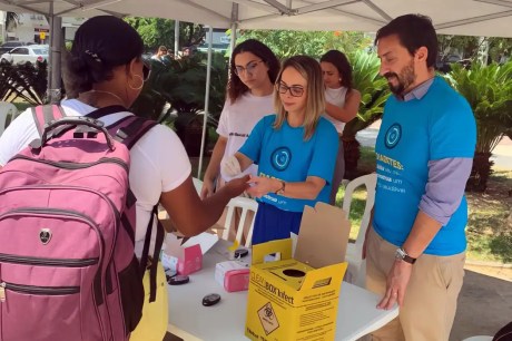 Anvisa alerta para uso de relógios para medição de glicemia