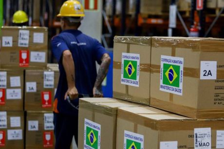 Governo envia kits para cidades do Amazonas que enfrentam seca severa