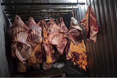 Suspeitos de vender carne estragada têm prisão preventiva decretada