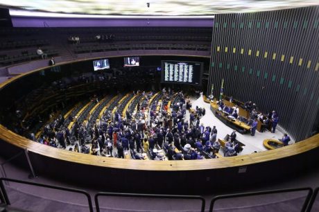 Câmara pode votar nesta semana projeto que cria a Estratégia Nacional de Saúde