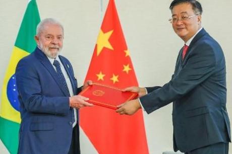 Lula Confirma Viagem à China: Cooperação Celac-China em Foco!